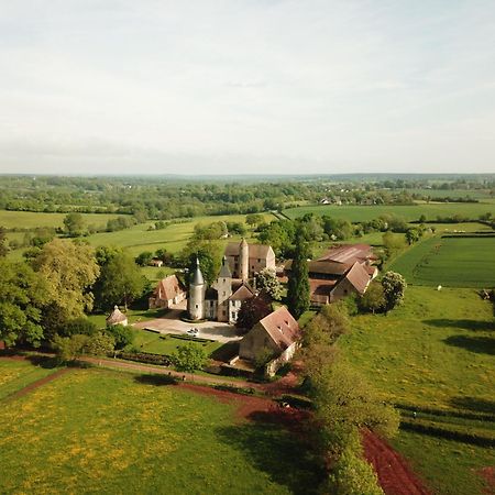 לינה וארוחת בוקר Saint-Menoux Chateau De Clusors מראה חיצוני תמונה